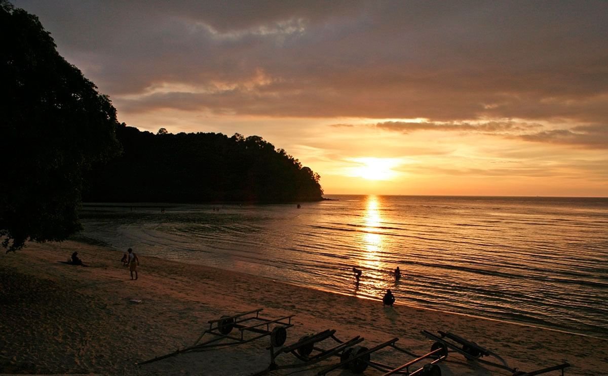 sunset-blue-lagoon-beach-port-dickson
